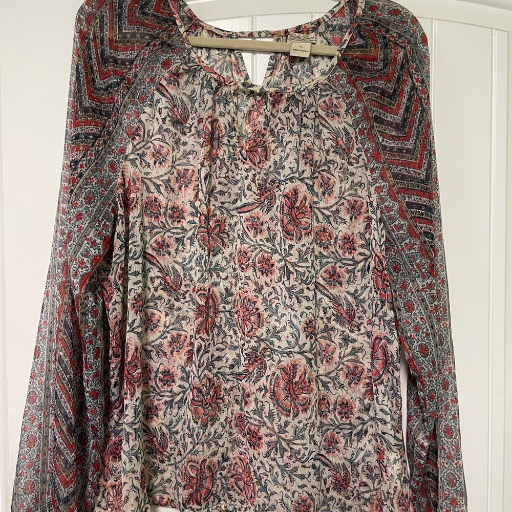 Floral Patterned Lucky Sheer Women's Top - Multicolor
